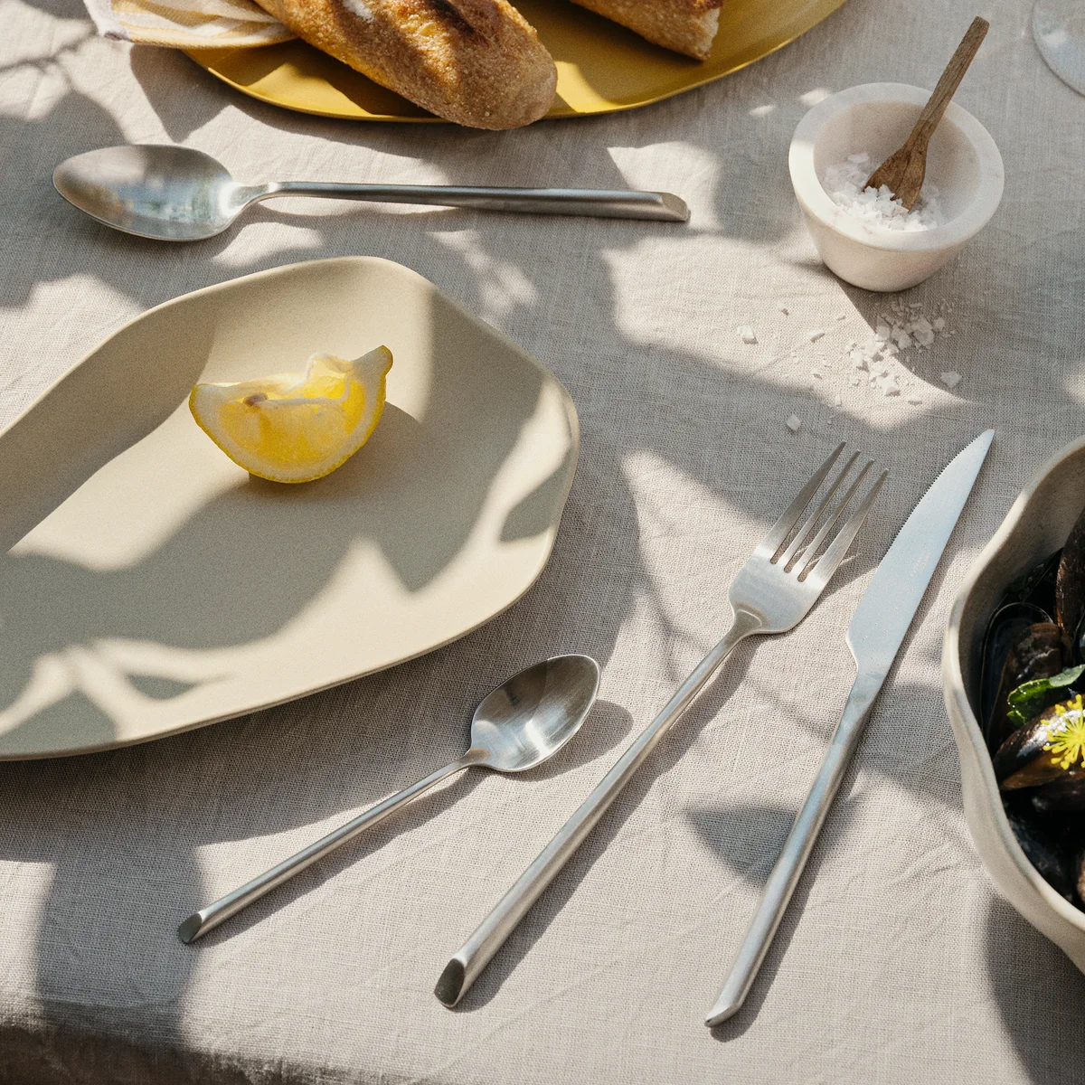 Broste Copenhagen - Sletten Besteck, Full Satin Edelstahl (16-teilig)