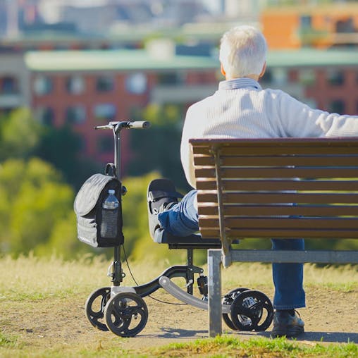 NNEMB Knee Scooter Walker-Disc Brake-Suspension-Bag-Broken Leg Ankle Foot Mobility-Crutches Alternative