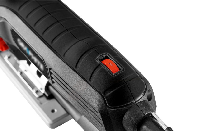 Wyrzynarka 600W ilość suwów 800-3000 GRAPHITE 58G078