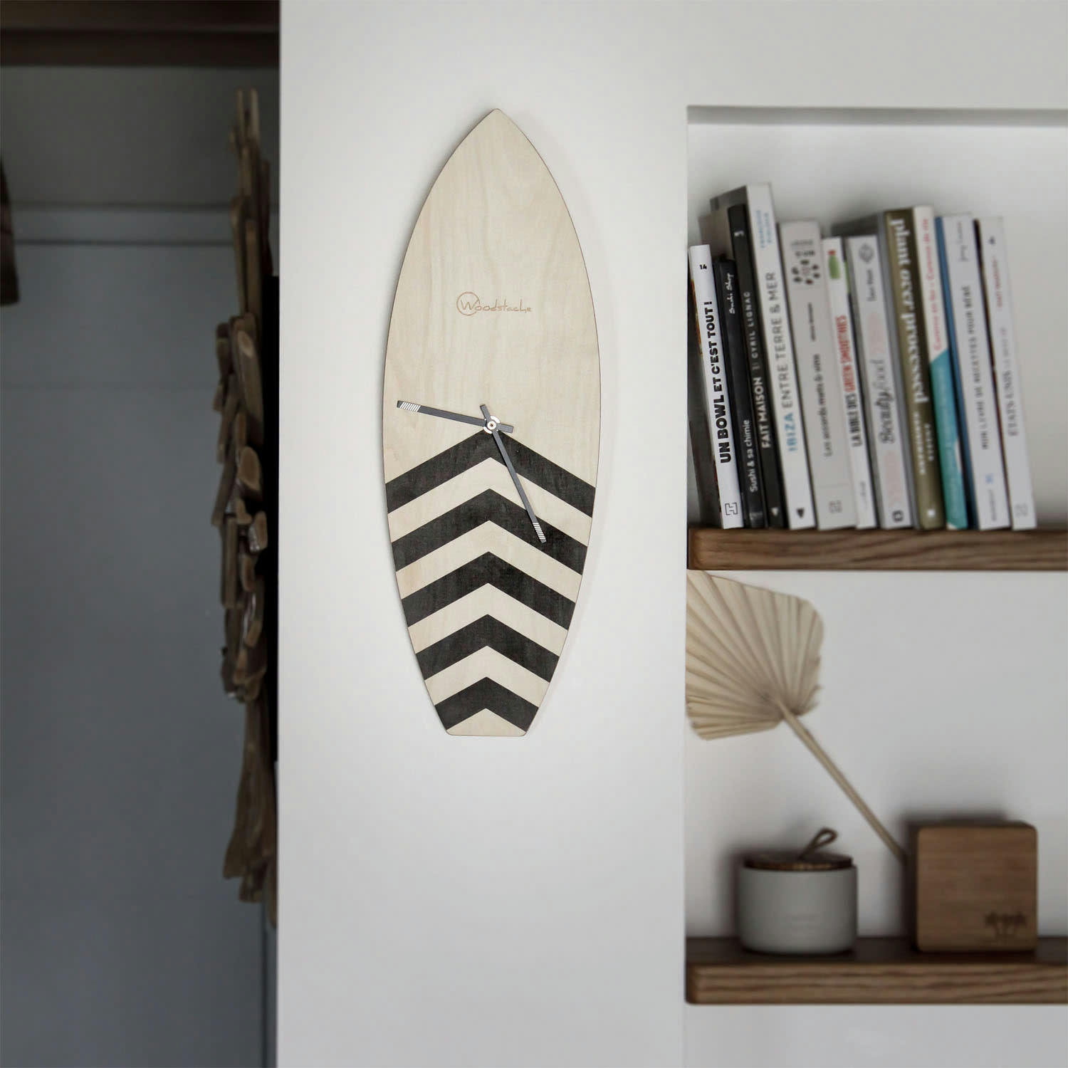 REEF BLACK - Horloge surf en bois noir H46,2cm