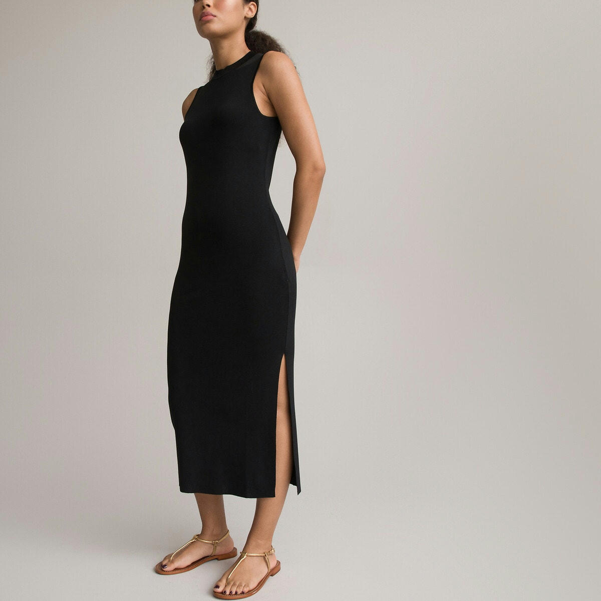 Robe tube sans manches, longueur midi