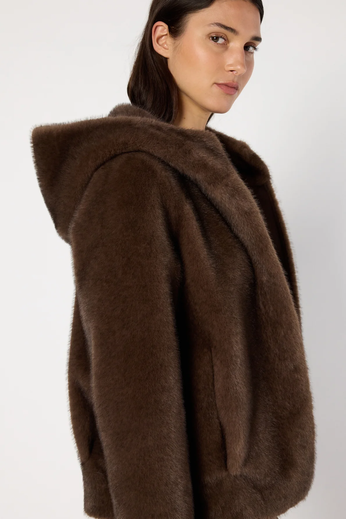 Manteau en fausse fourrure à capuche - MORGANE