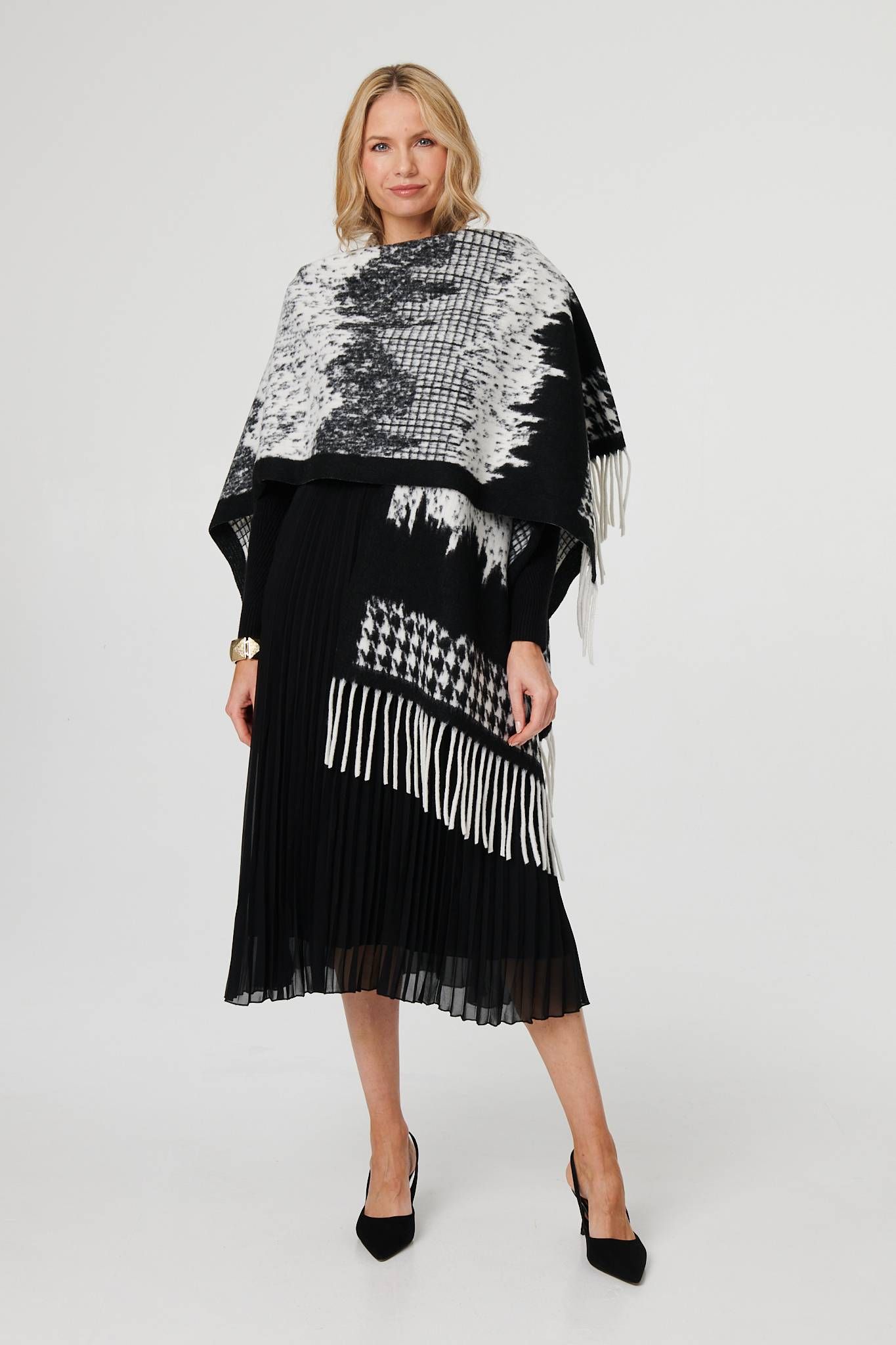 Izabel London Scarf Printed Fringed Oversized Poncho