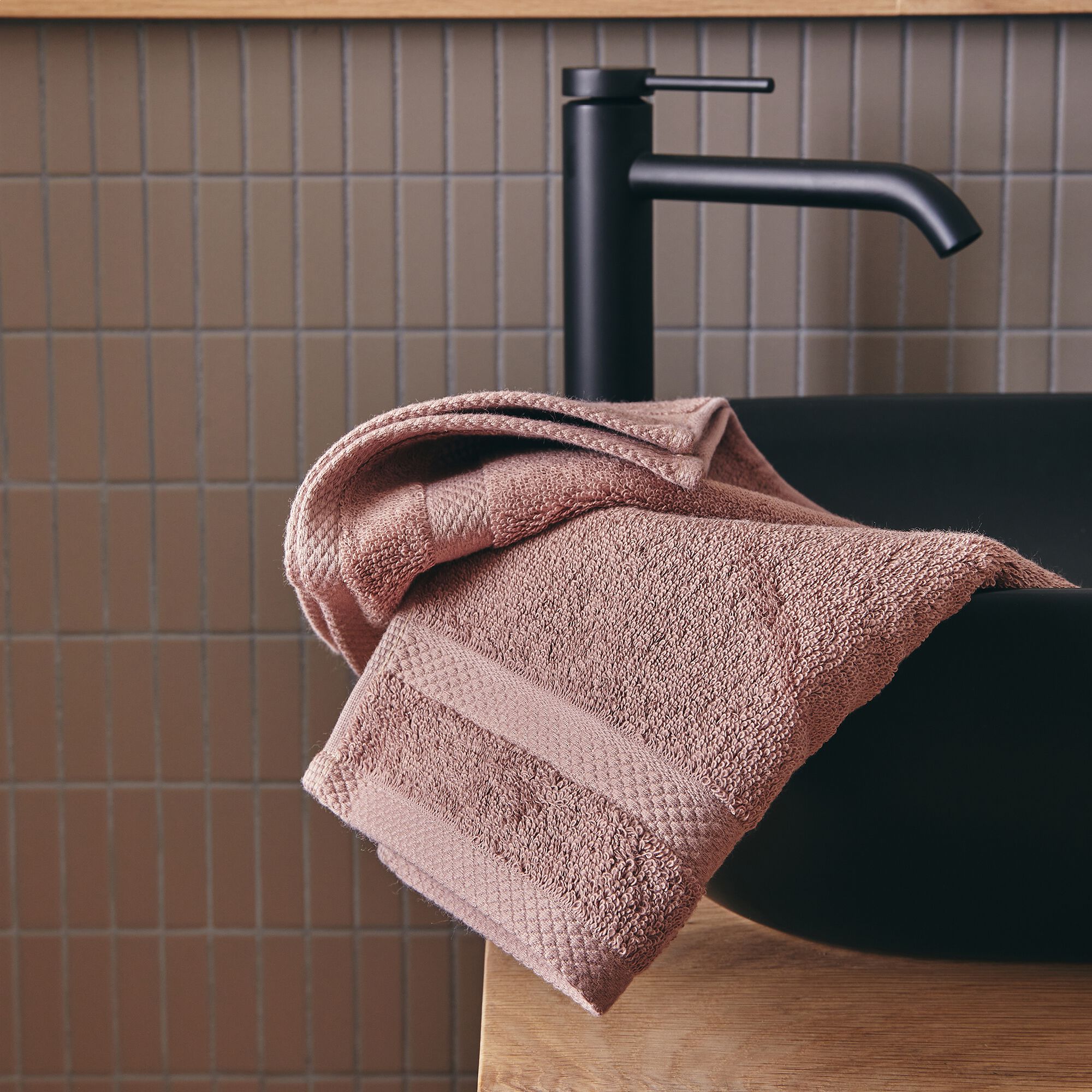 AZUR - Linge de toilette en coton peigné- brun rhassoul