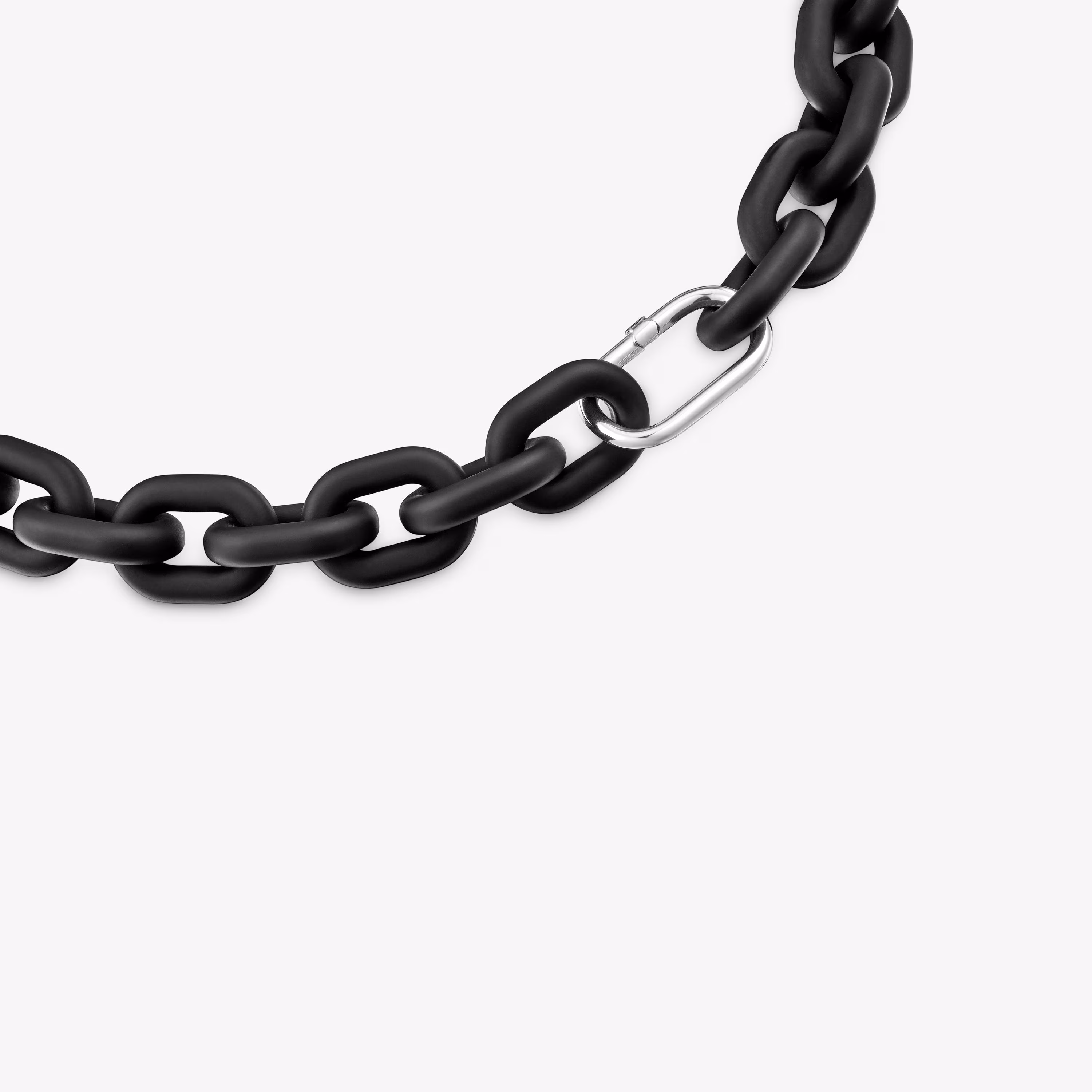 Collar cadena de acetato en color negro y anilla de plata Hold Oval