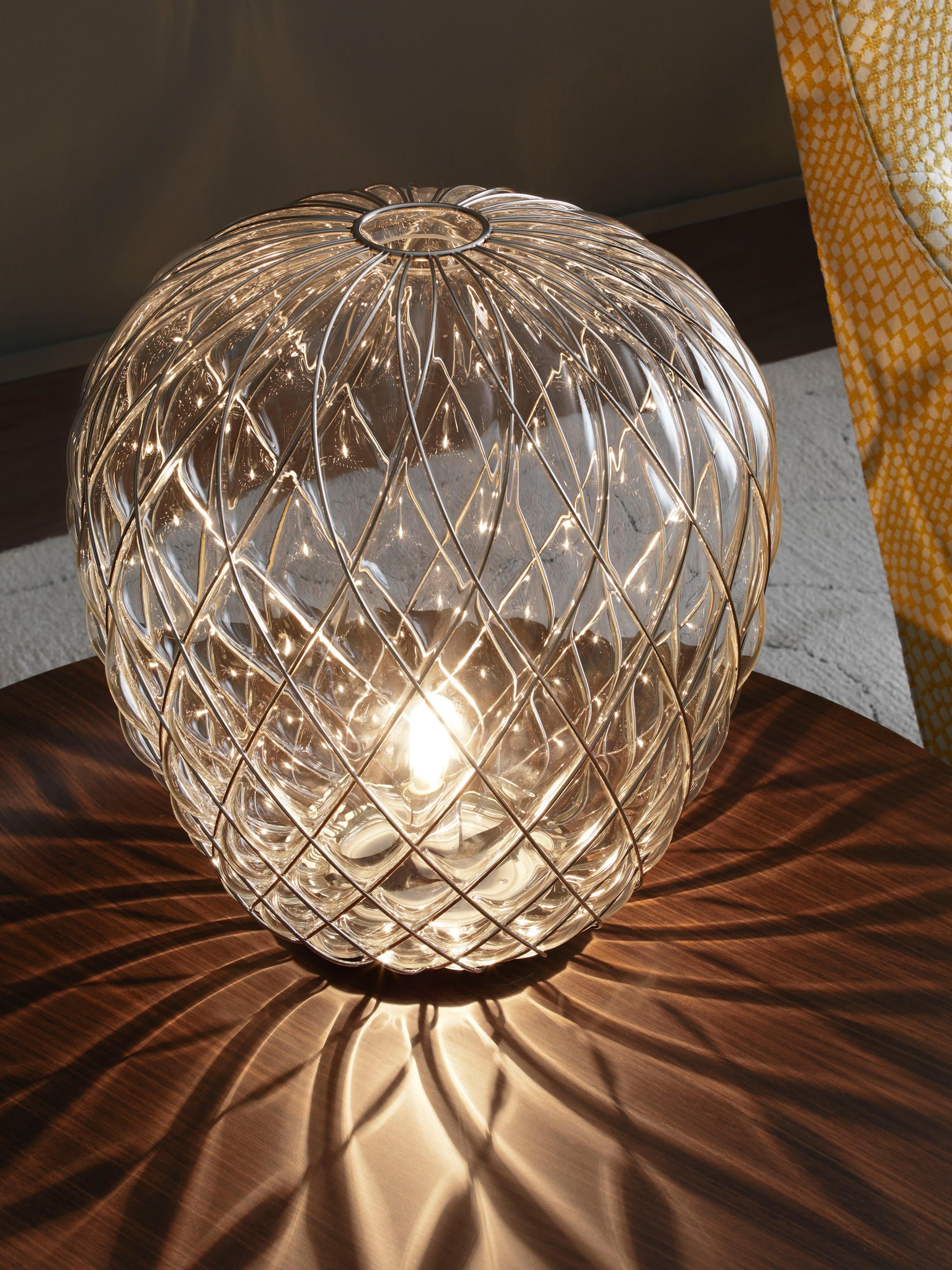 Große dimmbare Tischlampe Pinecone, handgefertigt