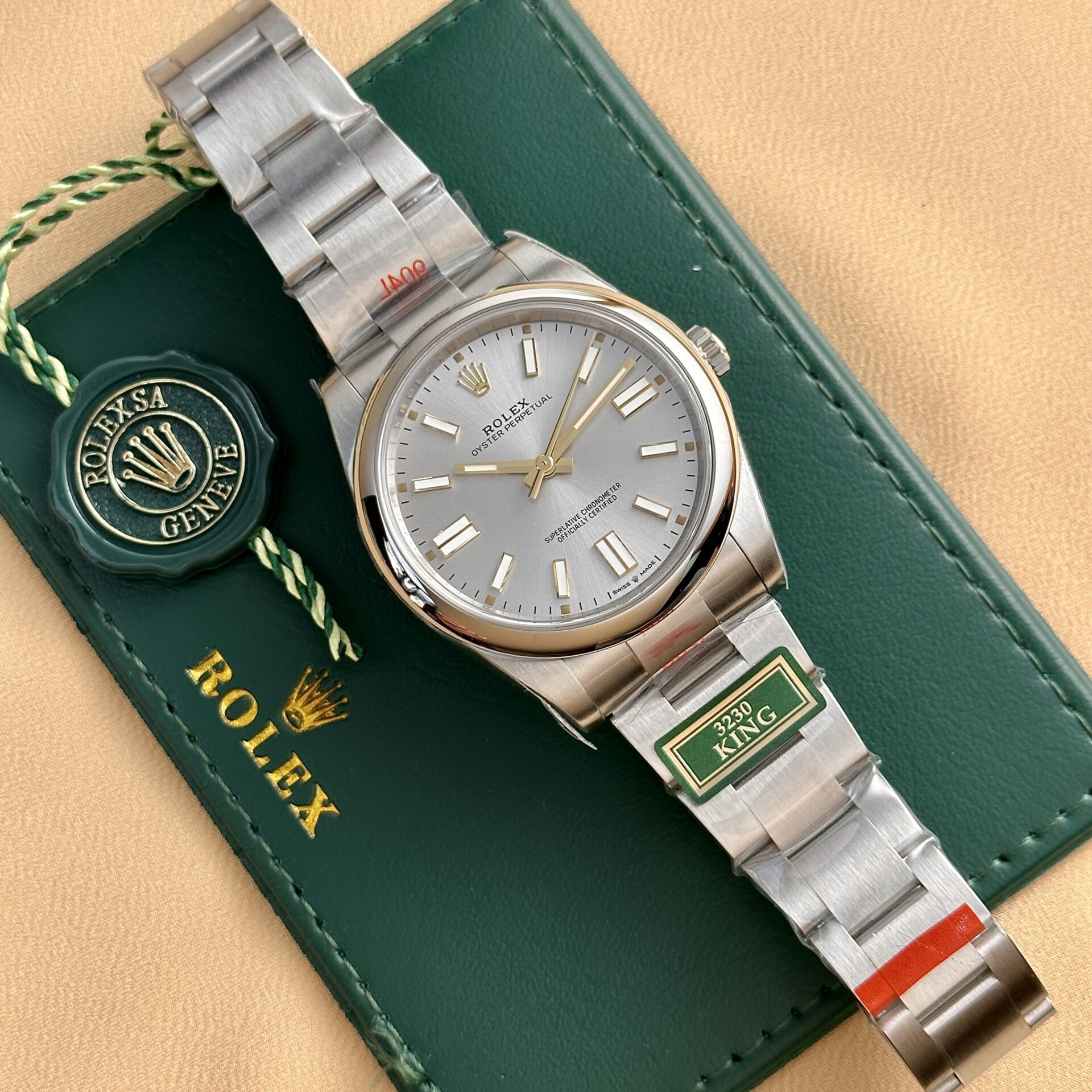 Rolex Oyster Perpetual 124300 316L Steel Silver Dial 41mm Oyster KGF Replica