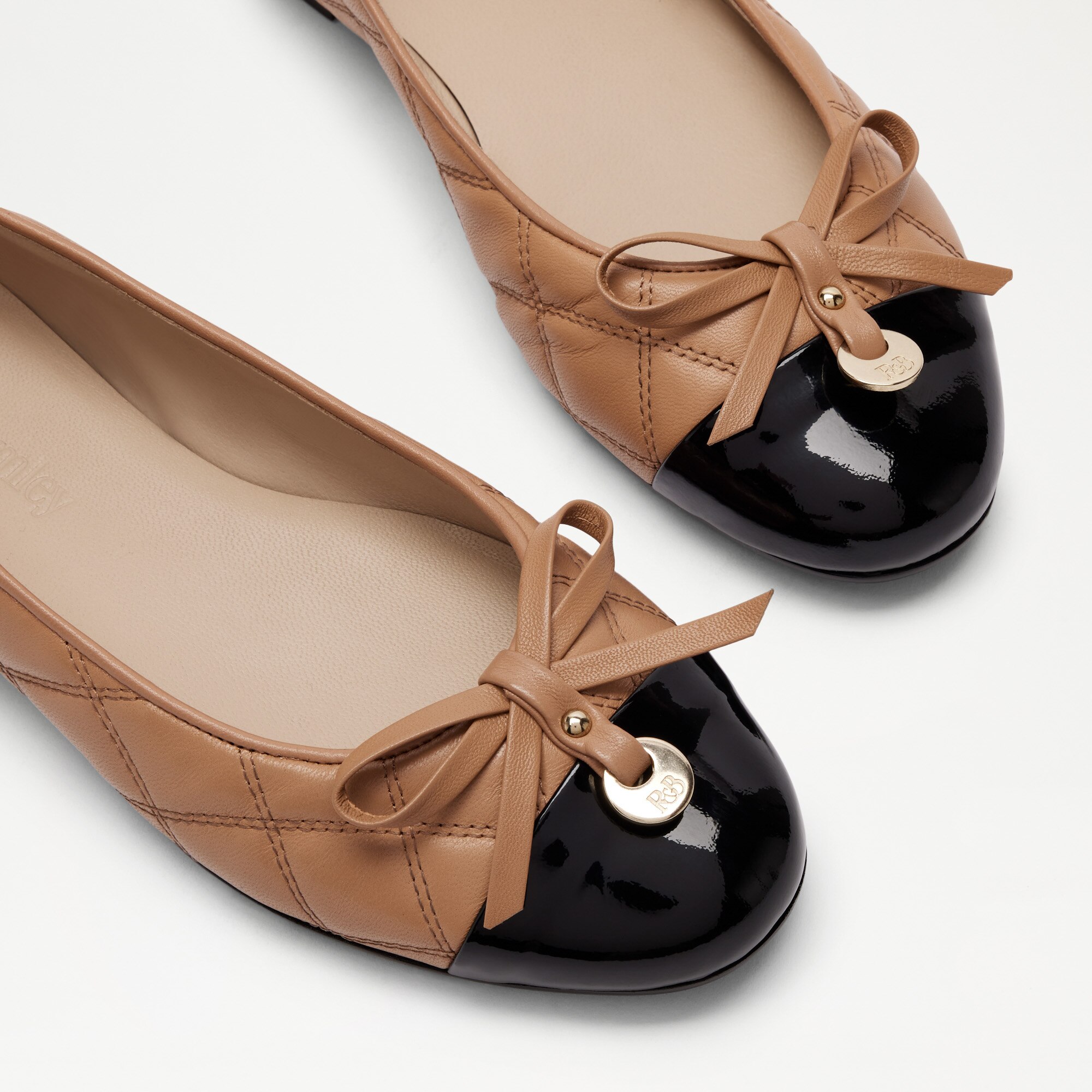 CharmingBallet Pump