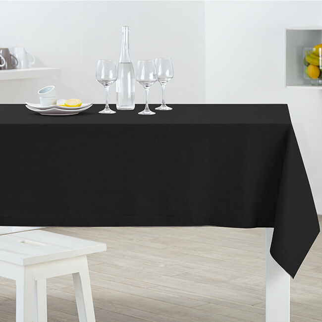 Nappe rectangulaire noire unie