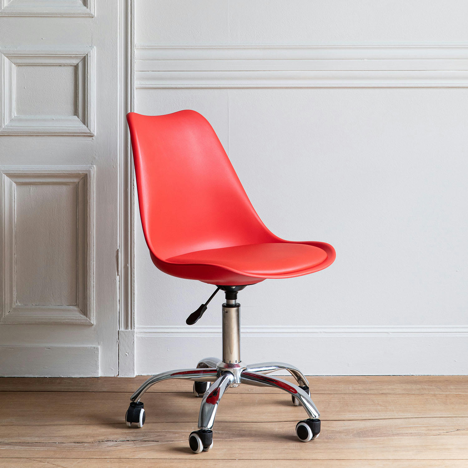 ANNE - Chaise de bureau à roulettes et réglable en hauteur rouge