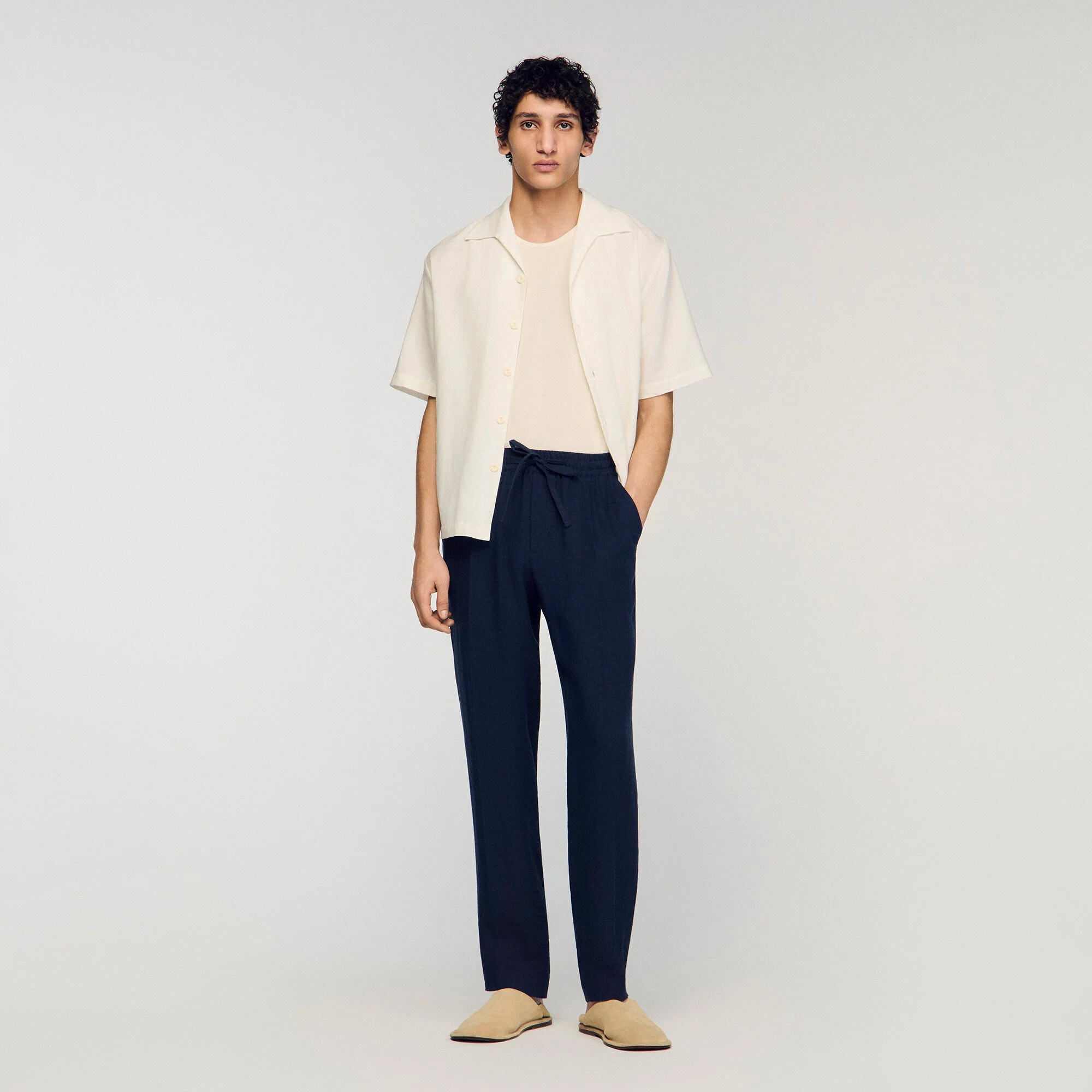 Pantalon droit en lin élastiqué