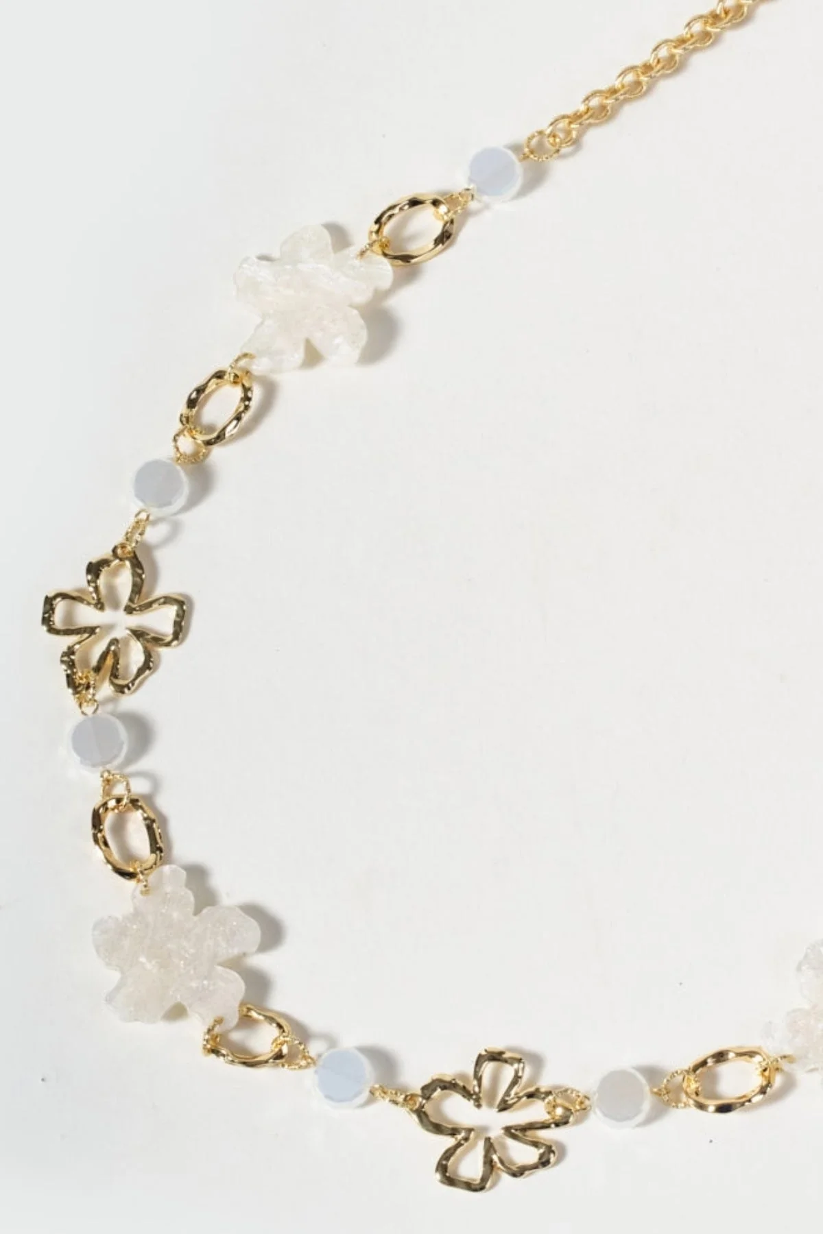 White Flower Bead Necklace
