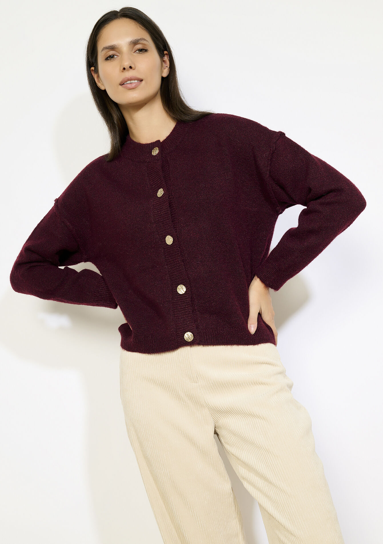 Gebreid vest met knopen