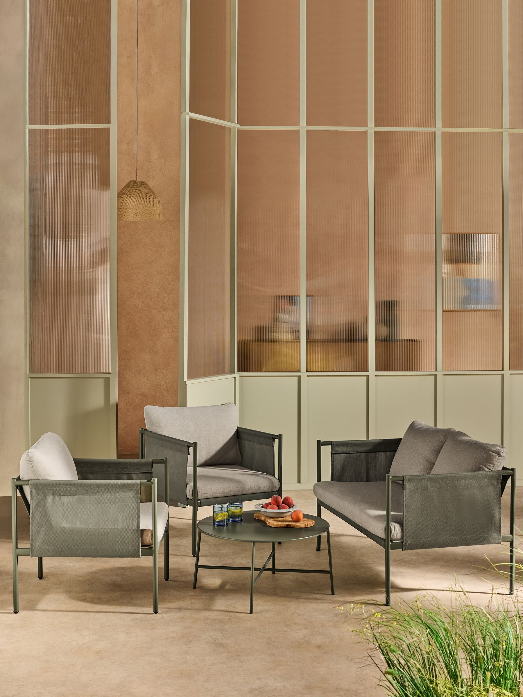 4 Piece Estelle Garden Lounge Set in Green
