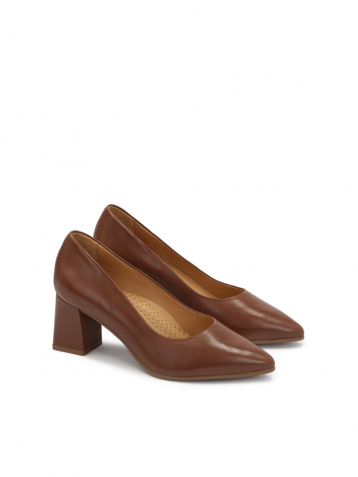 Brown leather pumps
