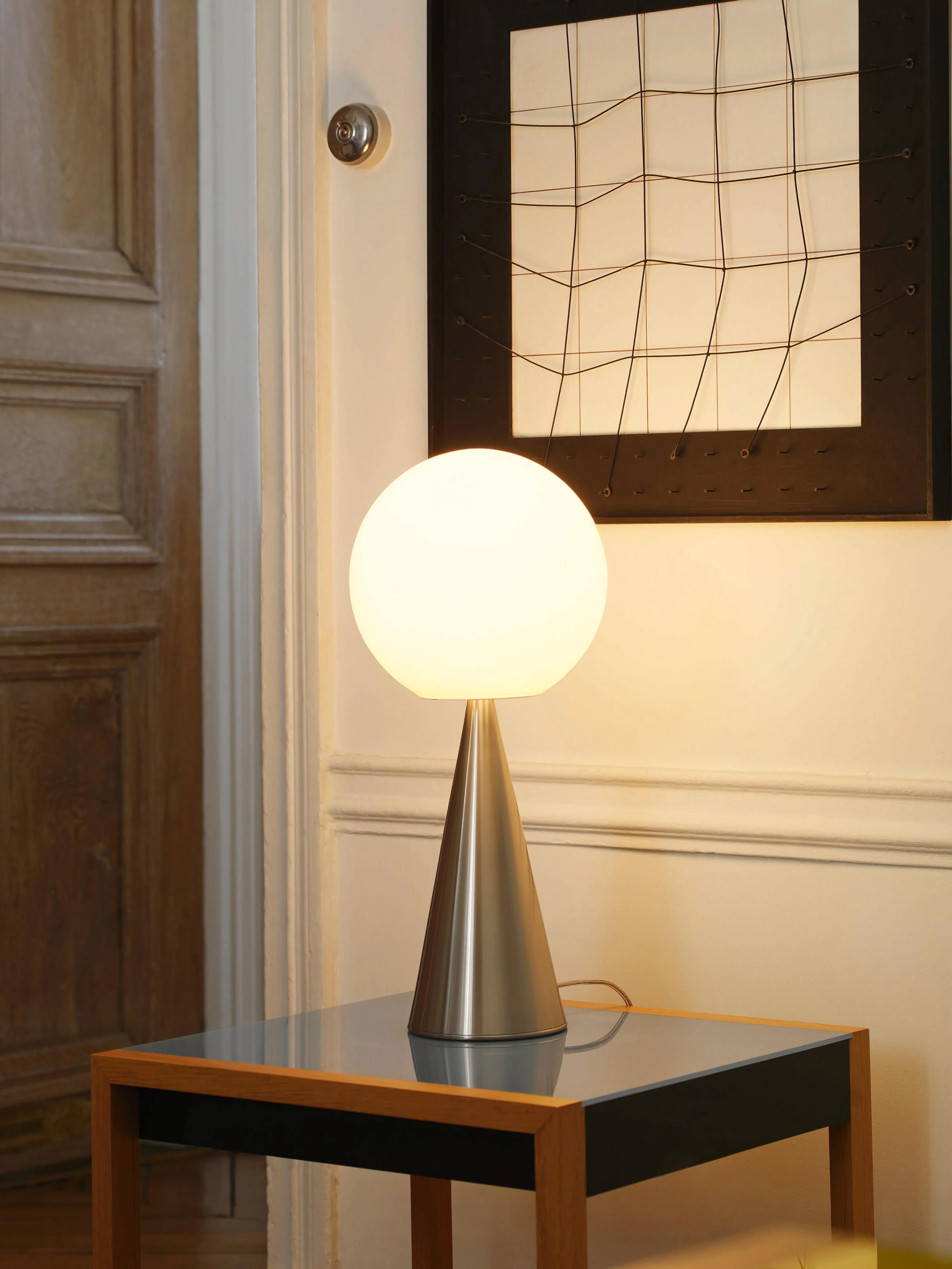 Kleine Tischlampe Bilia, handgefertigt