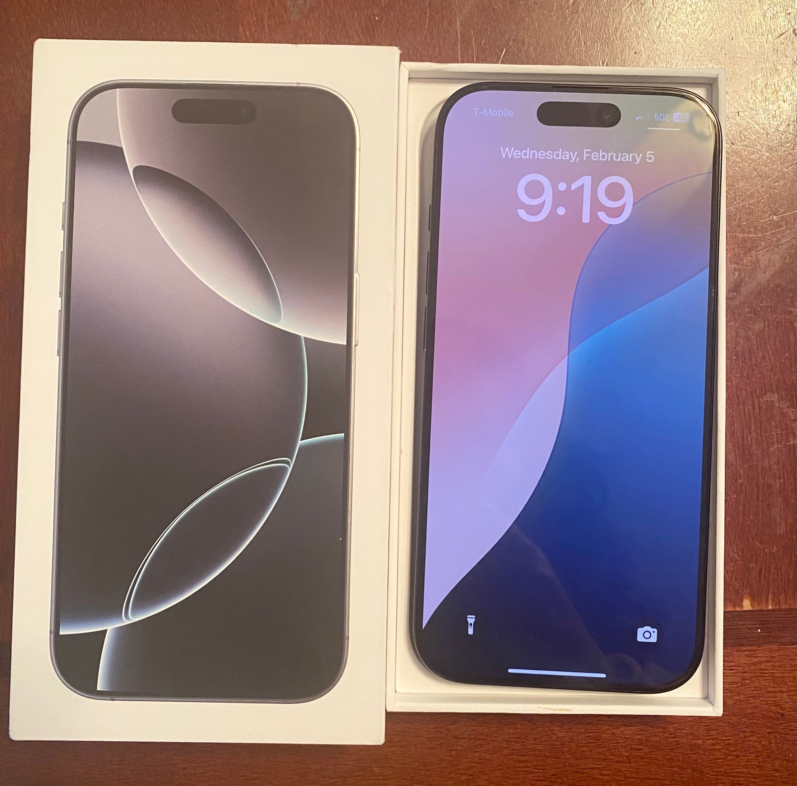 iPhone 16 pro black 256GB unlocked