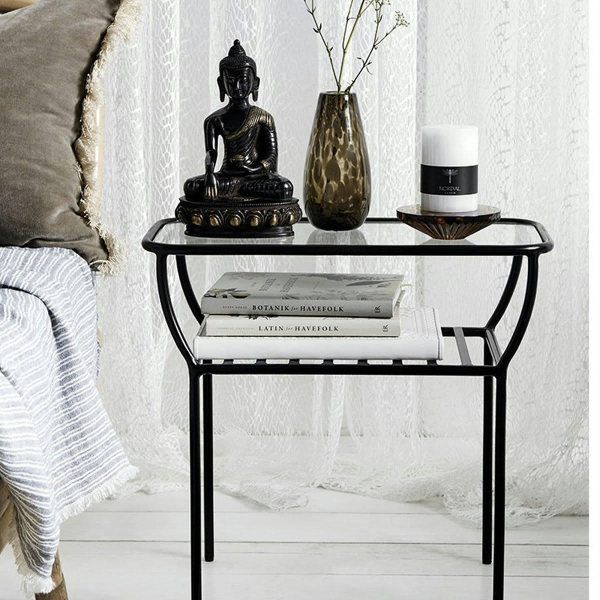 CHIC - Table de chevet en métal noir