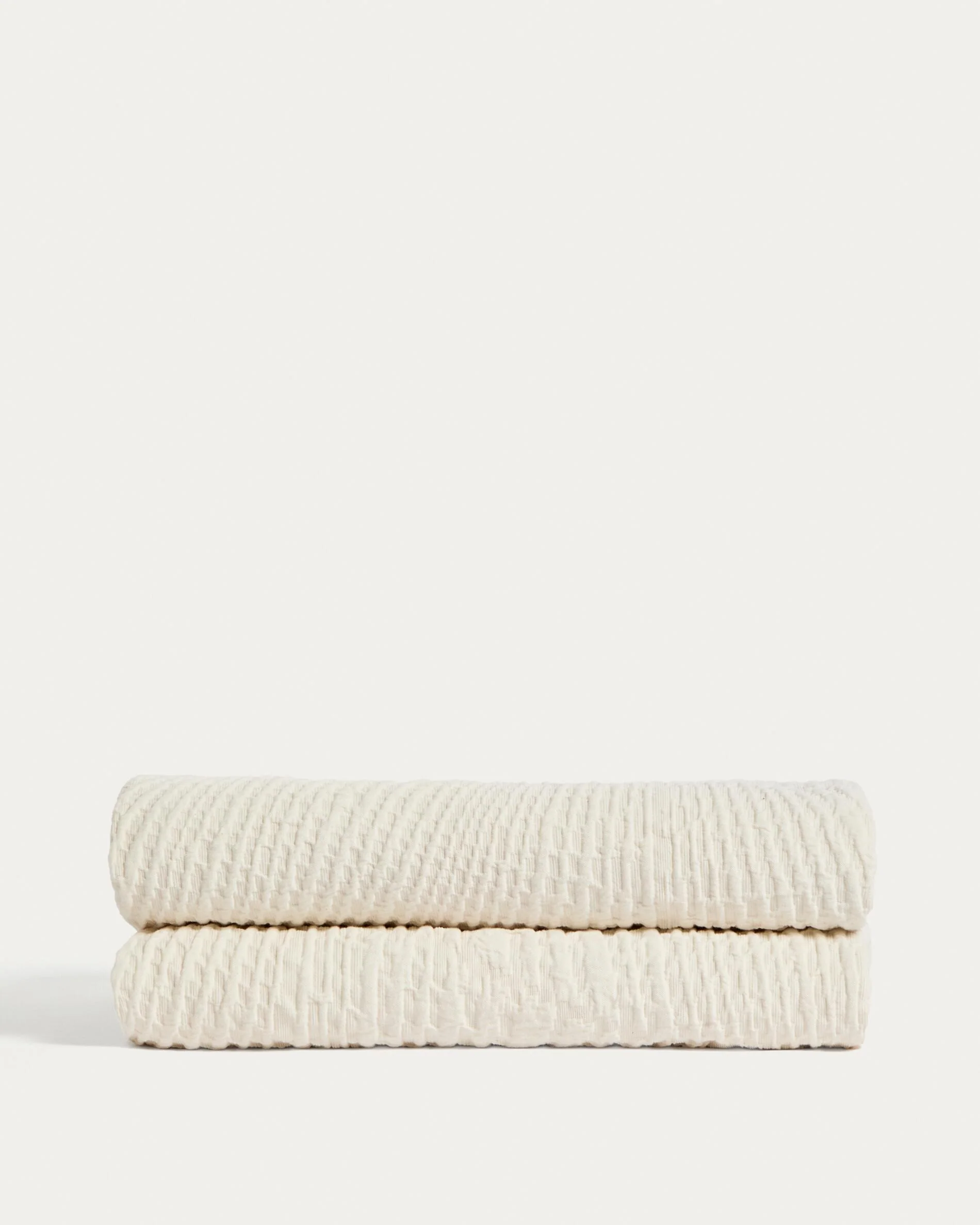 Raylo bedspread in 100% cotton with striped structure for 150/160 cm bed