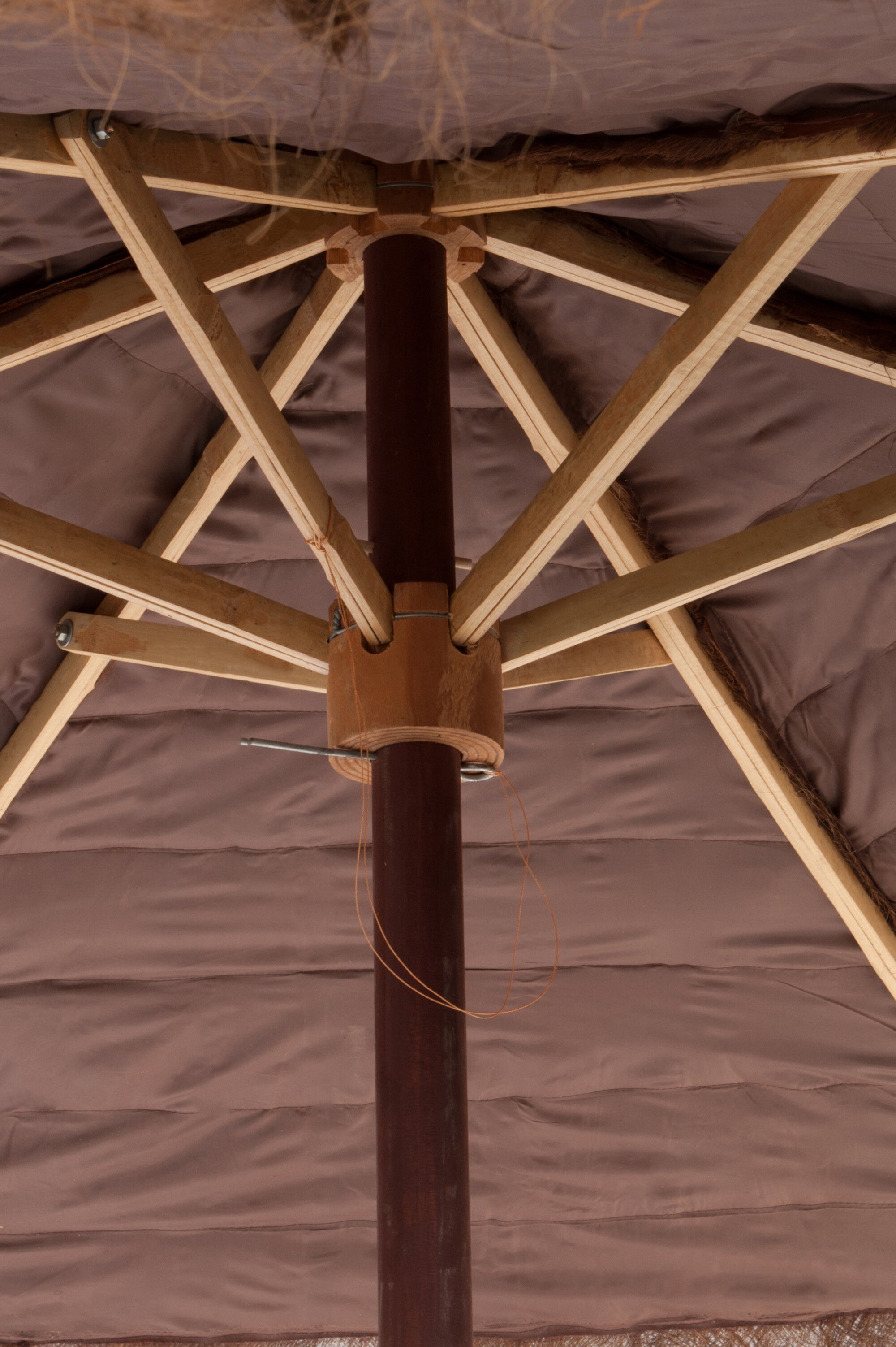 J-Line parasol Cocobladeren - hout - bruin - small