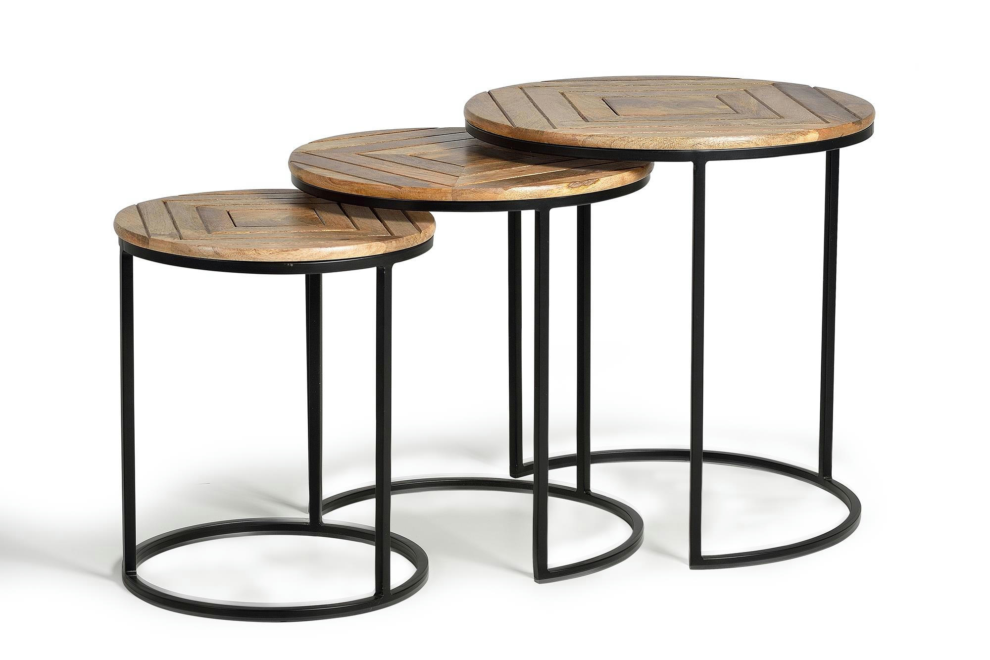 - Set de 3 tables en manguier massif avec détails en marqueterie