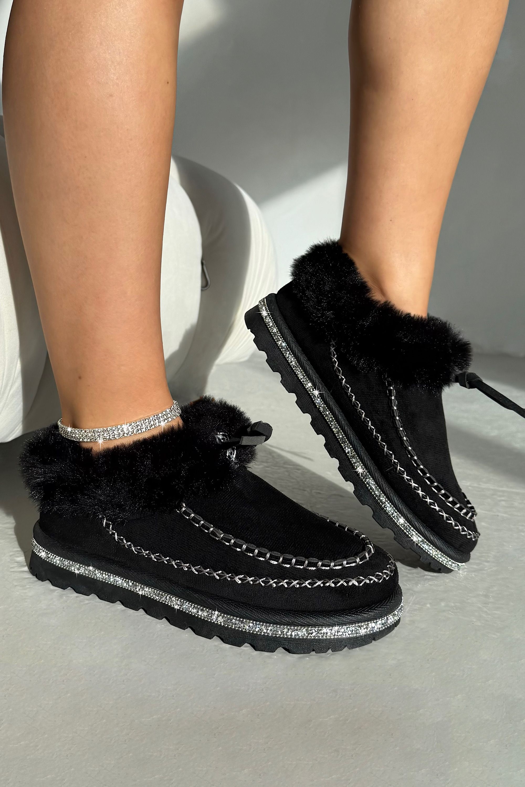 Love Lemonade Crystal Faux Fur Lined Tazgirl Outdoor Slippers