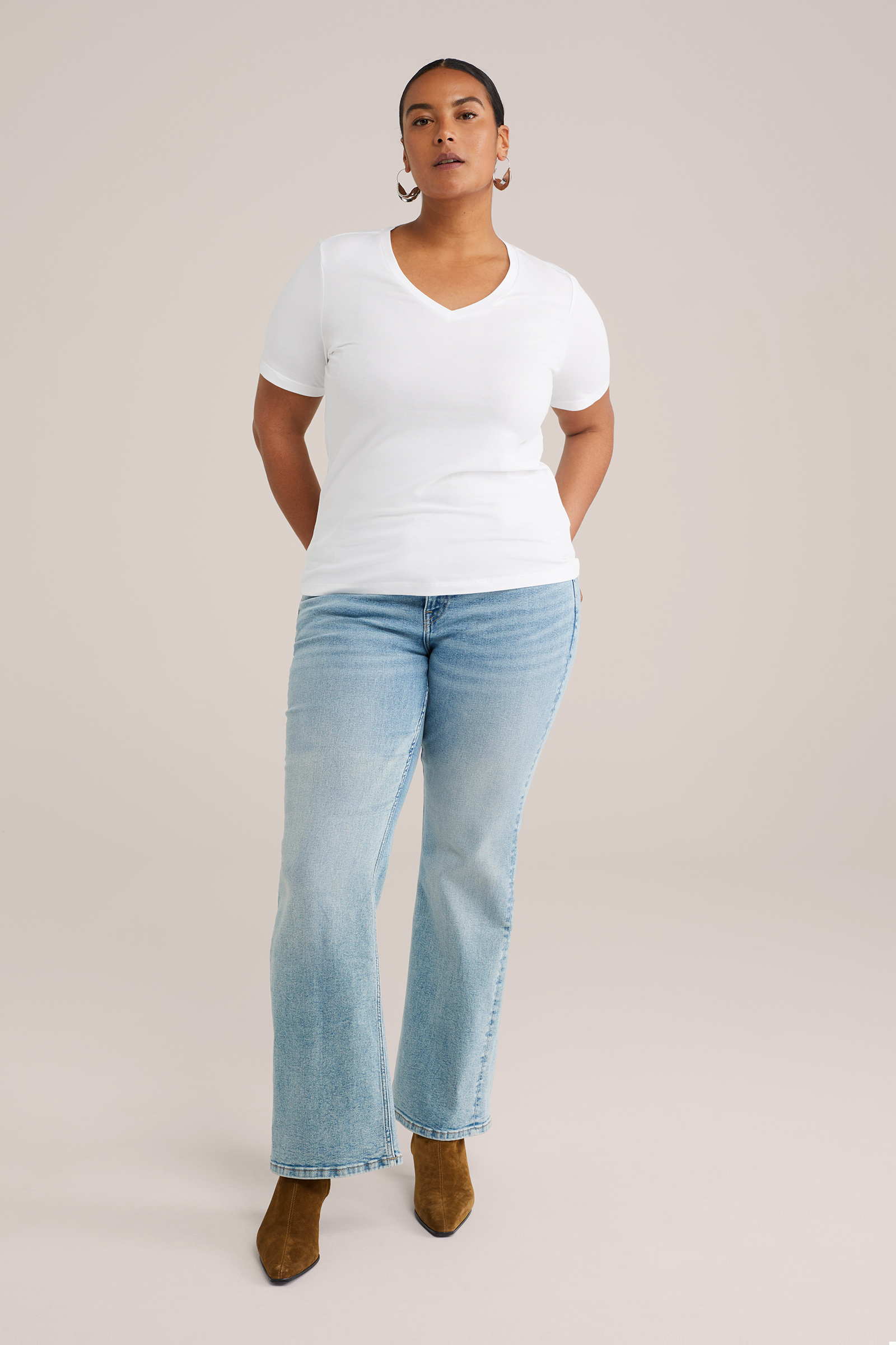 Dames T-shirt met V-hals - Curve