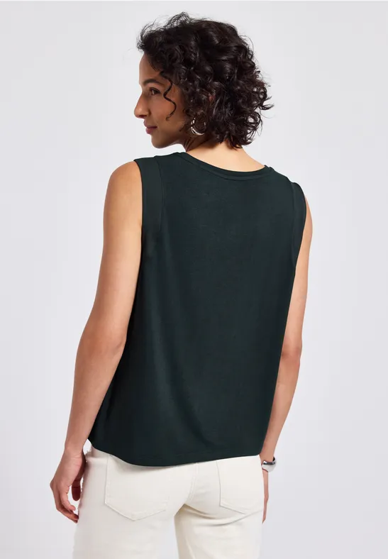 Top mit Chiffondetails