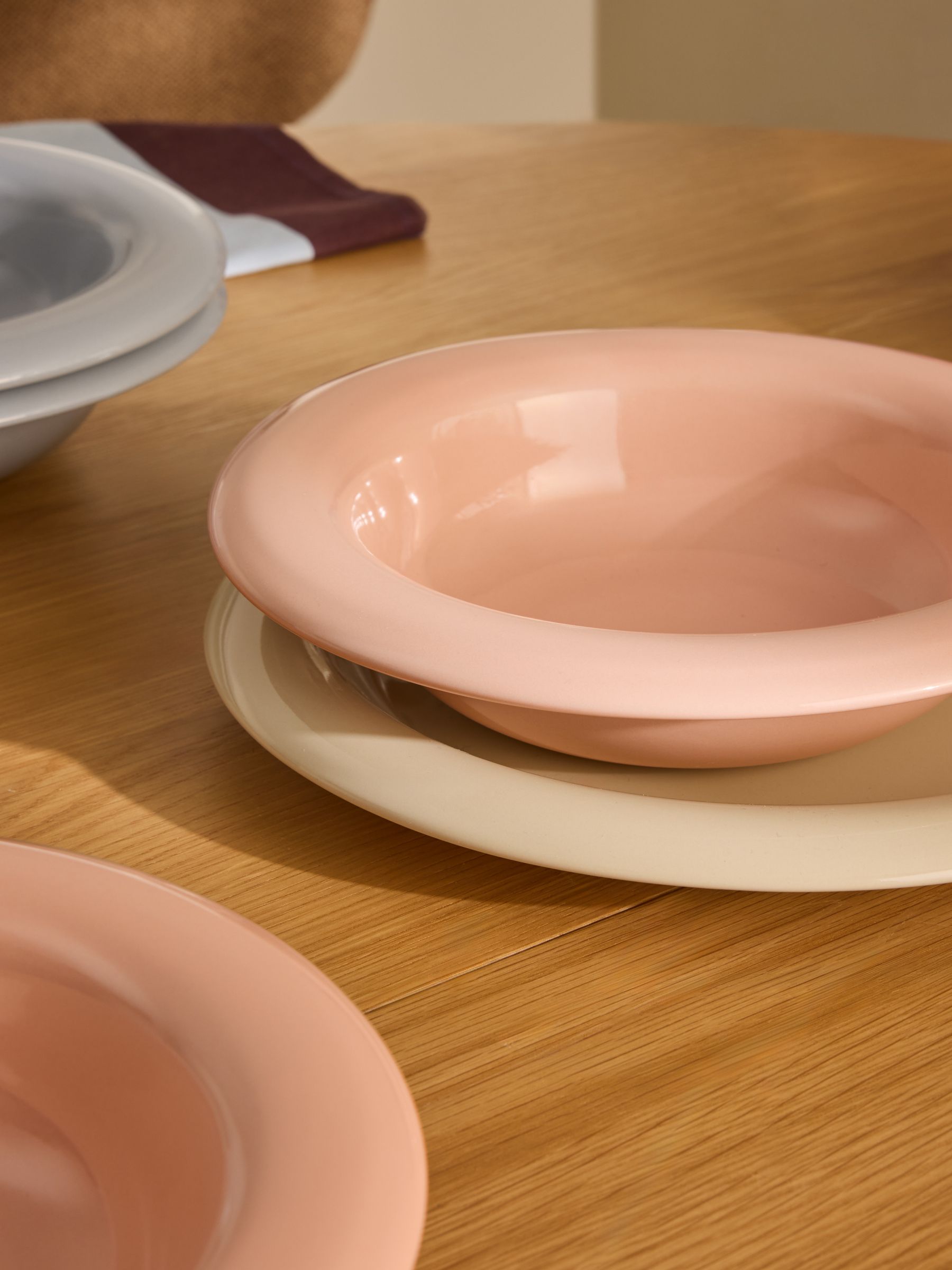 Set of 4 Quell Pasta Bowls in Pink