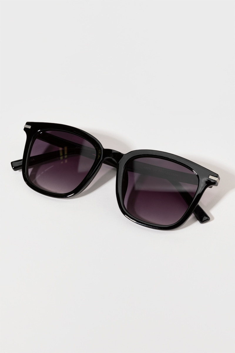 Elliot Geo Wayfarer Sunglasses