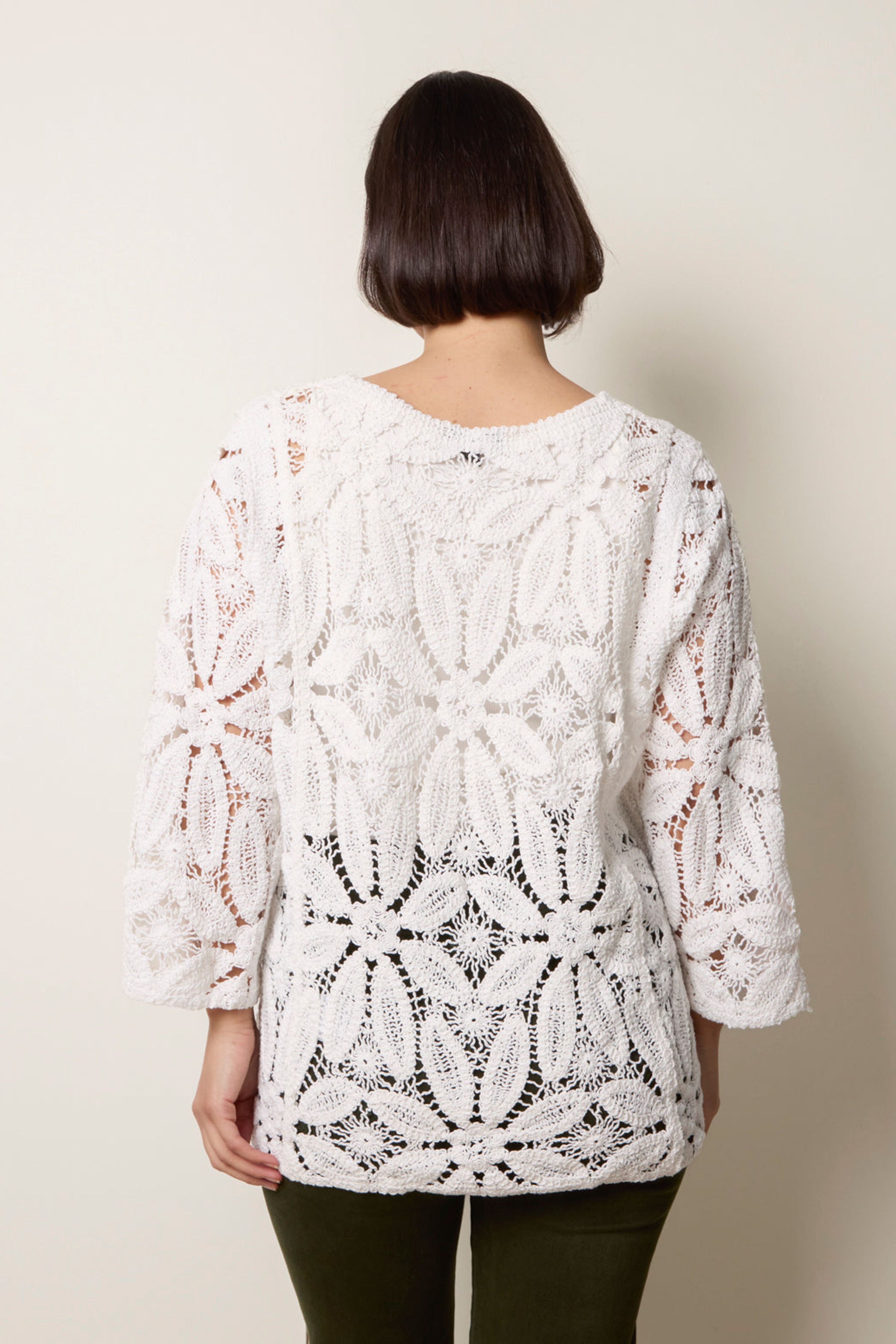 Blue Vanilla Ivory Flower Crochet Long Sleeve Top