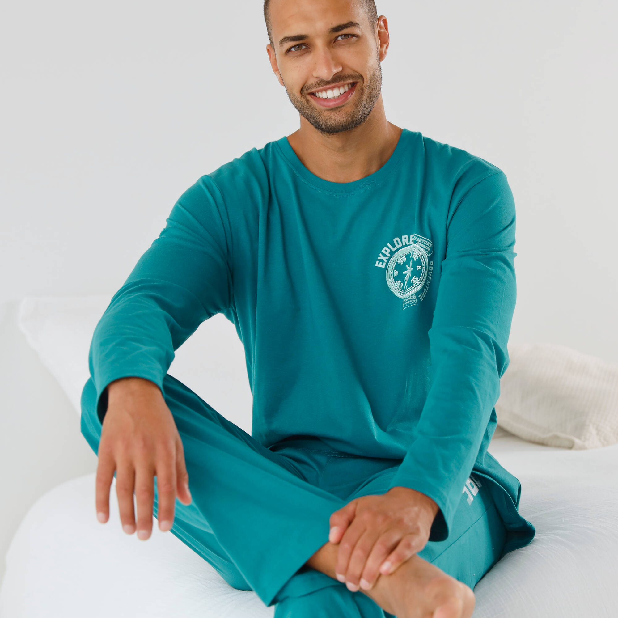 T-shirt pyjama motif poitrine manches longues