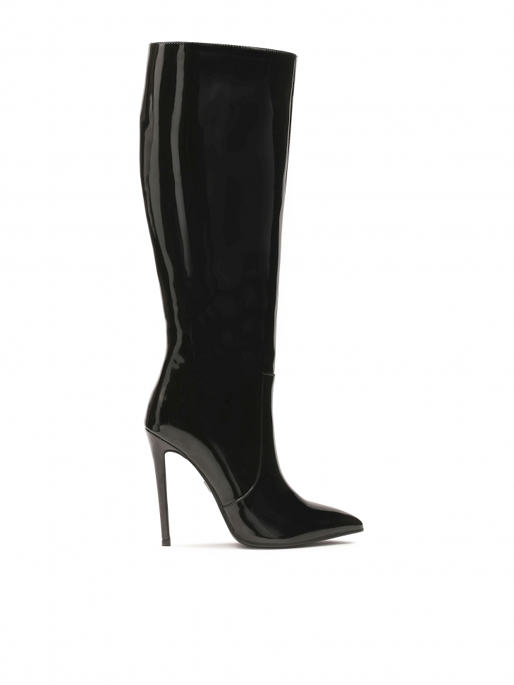 Elegant stiletto heeled boots in patent leather