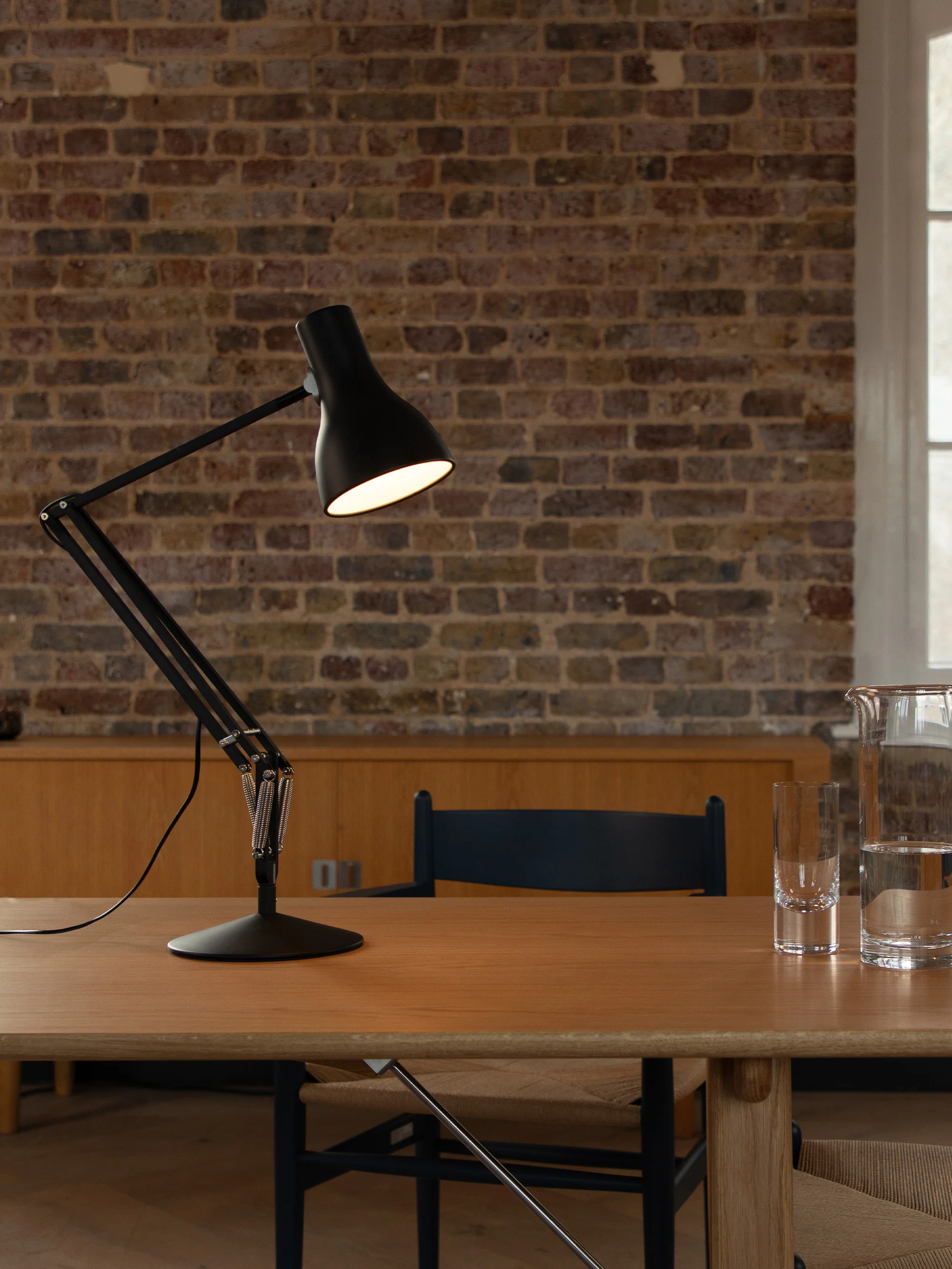 Große LED-Schreibtischlampe Type 75