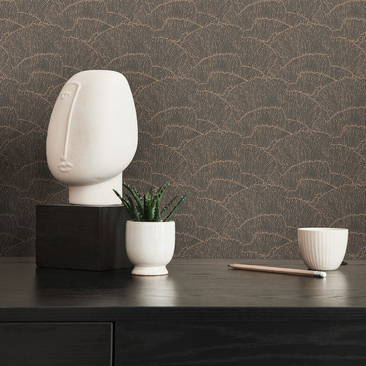 Livingwalls behang effen zwart, goud en metallic - 53 cm x 10.05 m - AS-391741