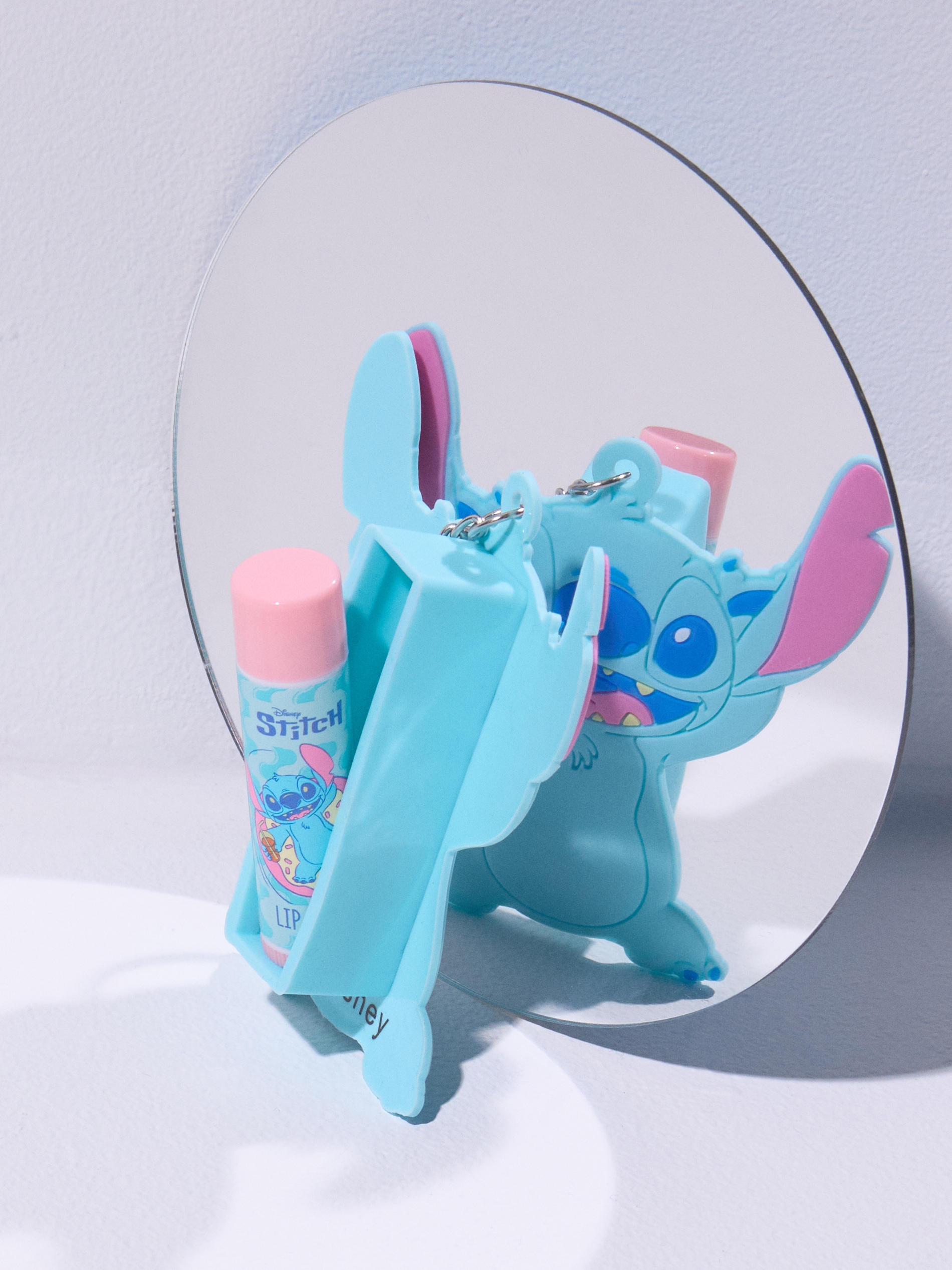 Balsam do ust z brelokiem Stitch