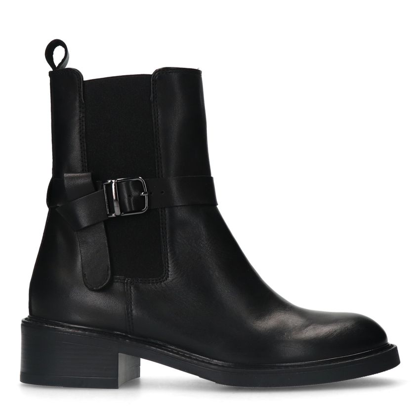 Manfield Zwarte leren chelsea boots met gesp