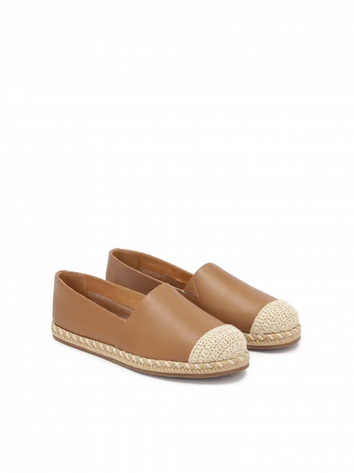 Comfortable espadrilles in smooth leather