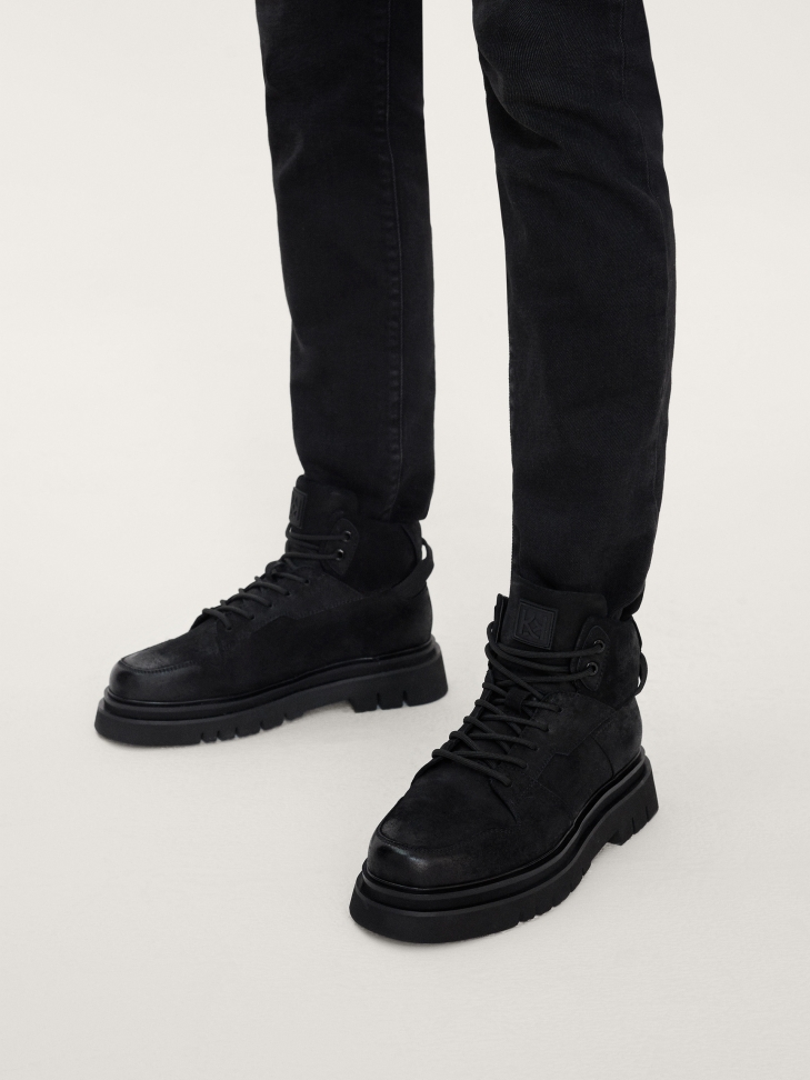 Men's nubuck black lace-up shoe