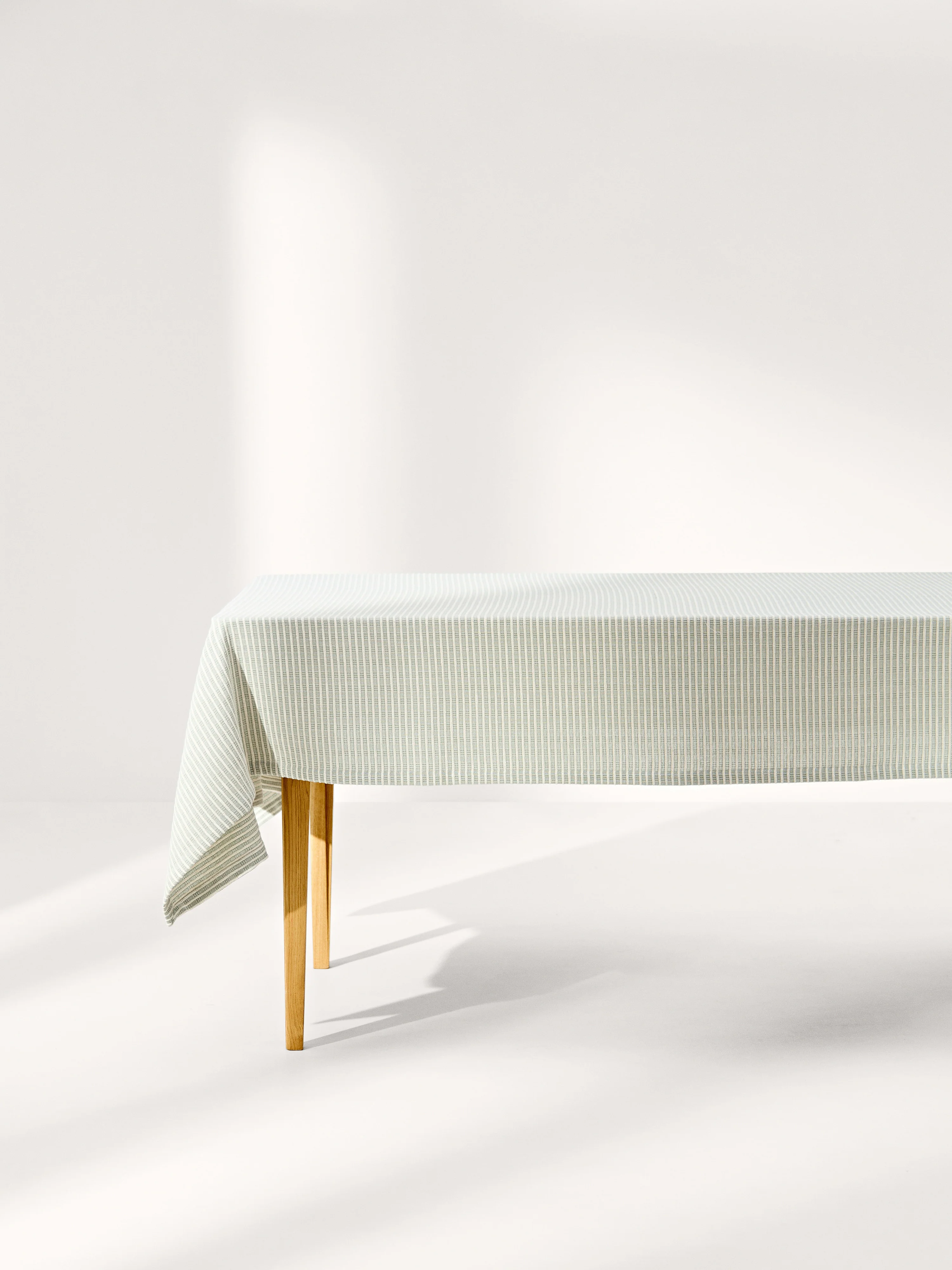 Gestreifte Tischdecke Perry