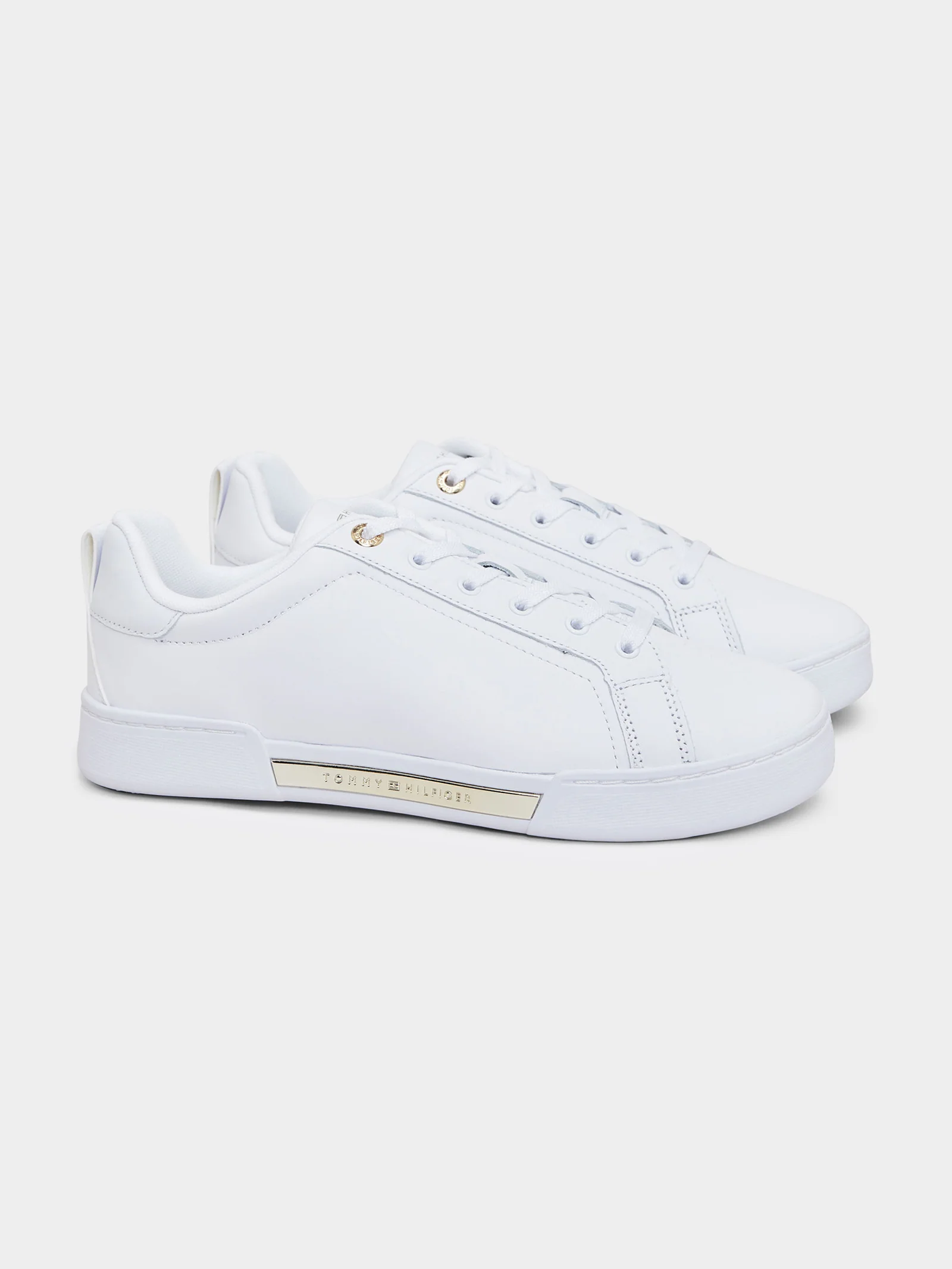 Womens Chique Court Sneakers