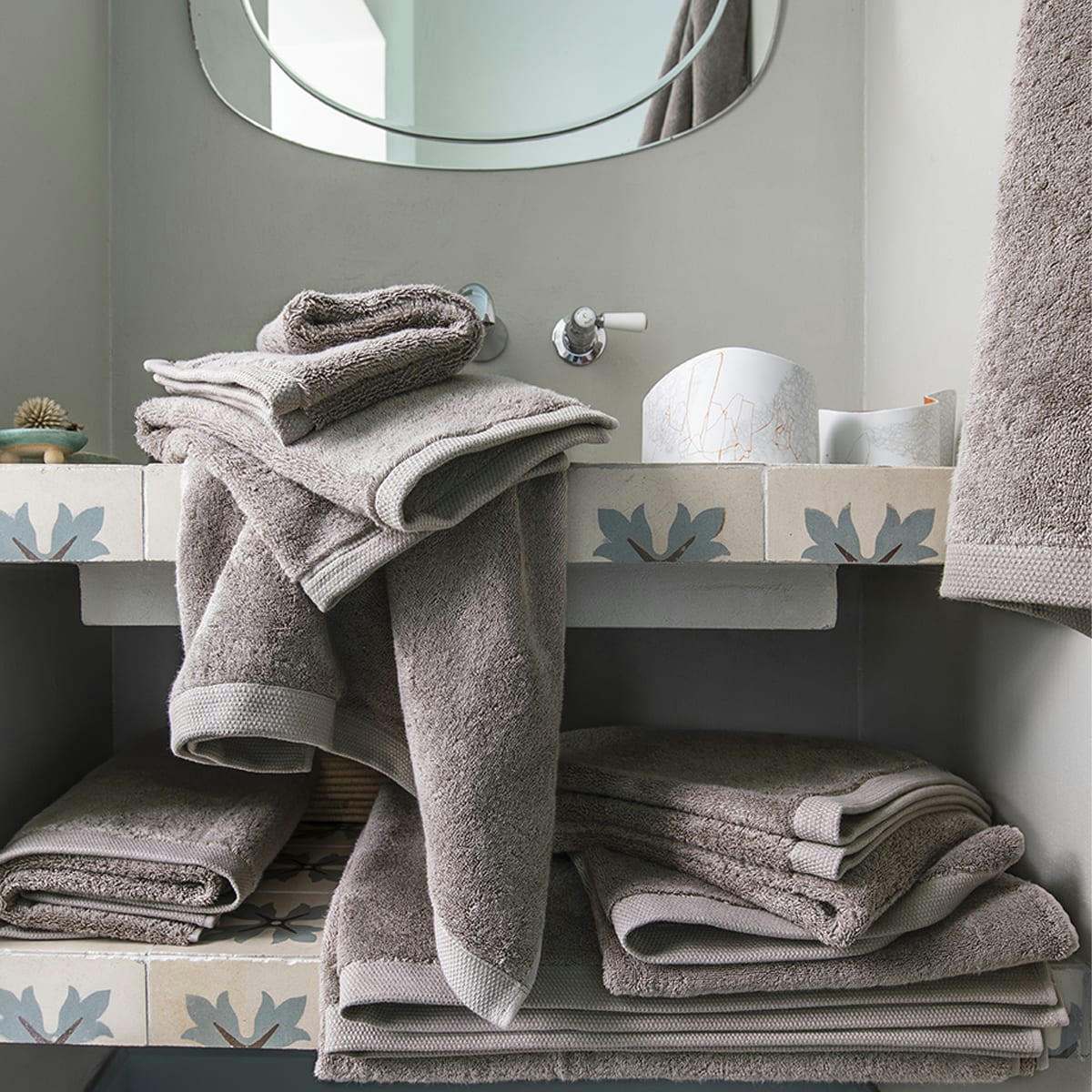 ESSENTIEL - Drap de douche en coton taupe 70x140