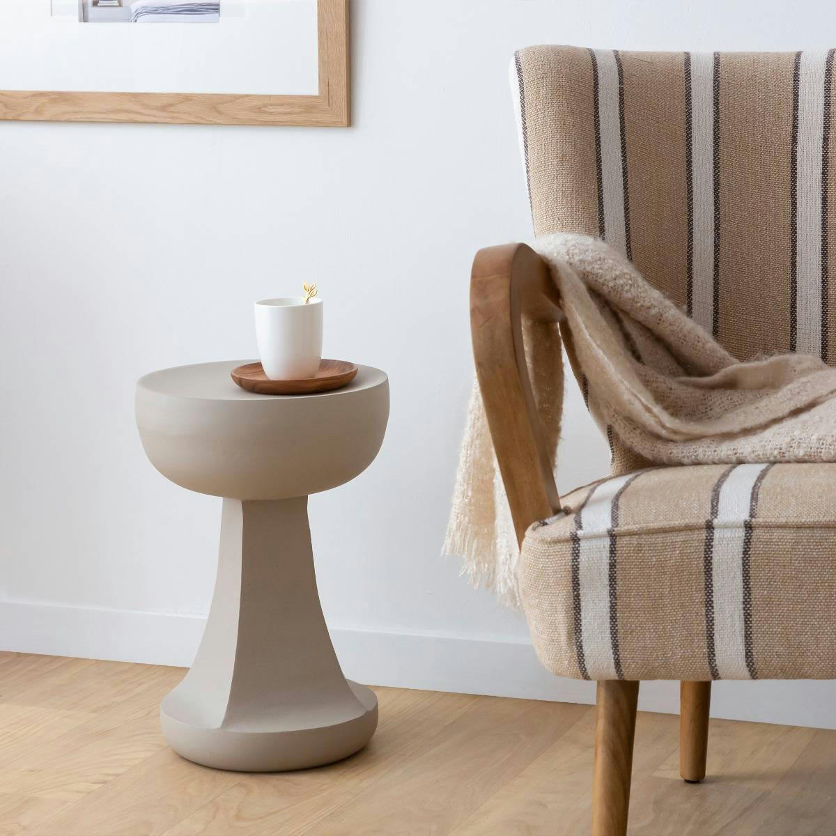 MARGUERITE - Bout de canapé & Sellette en aluminium beige 30 cm