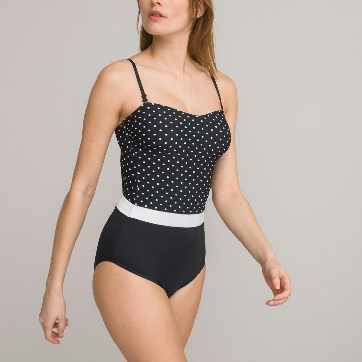 Maillot de bain bustier, effet ventre plat