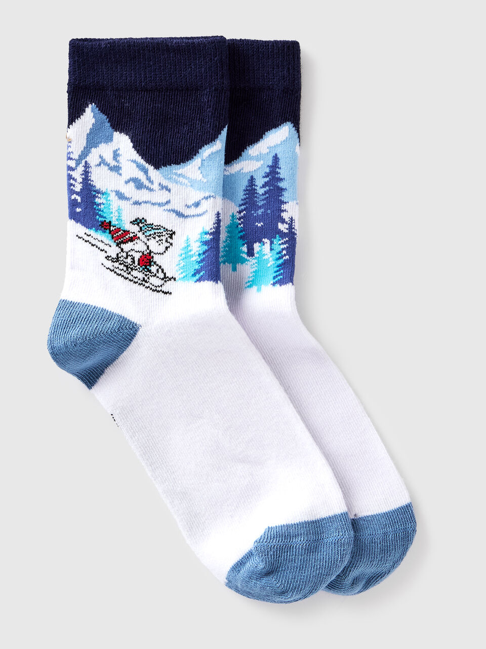 Long socks with ski &copy;Peanuts graphic