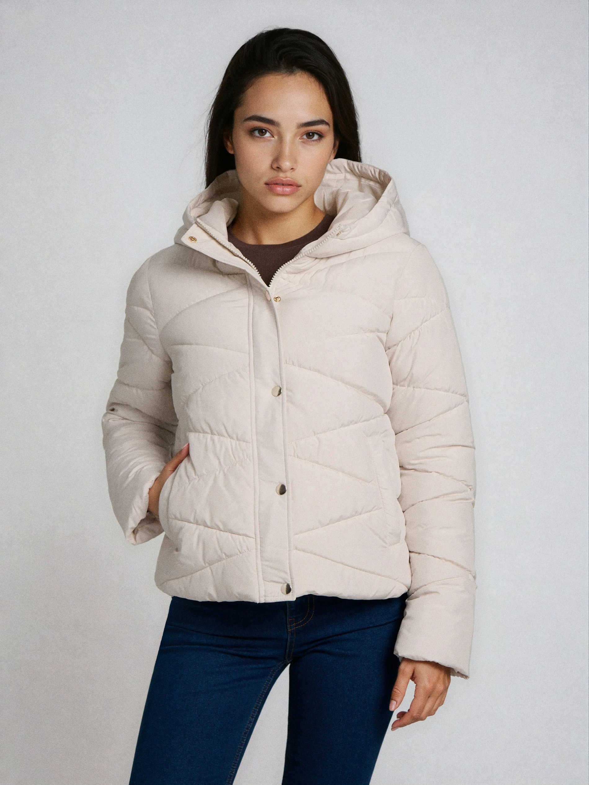 Pikowana kurtka puffer z kapturem