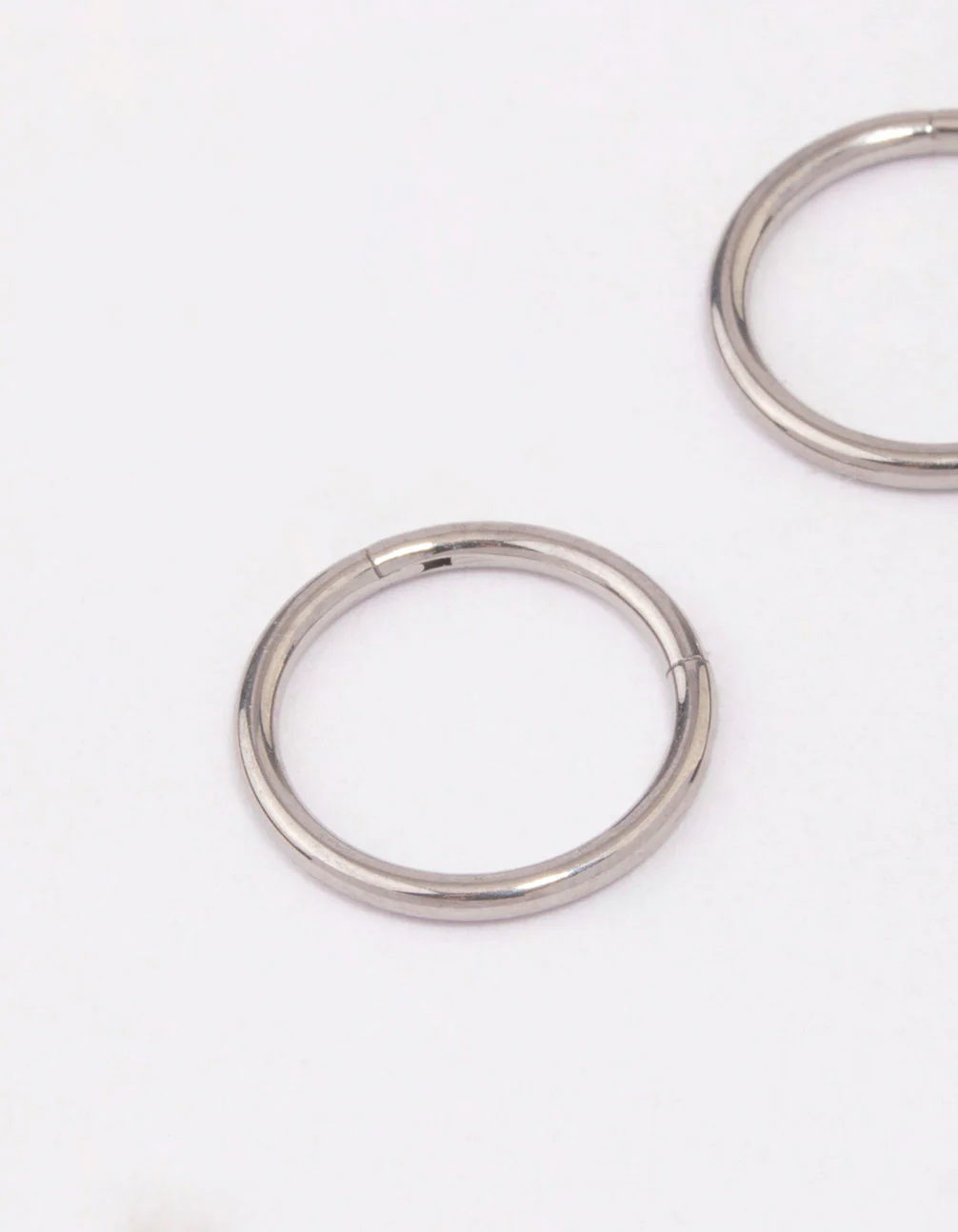 Titanium Fine Sleeper Earring 8mm