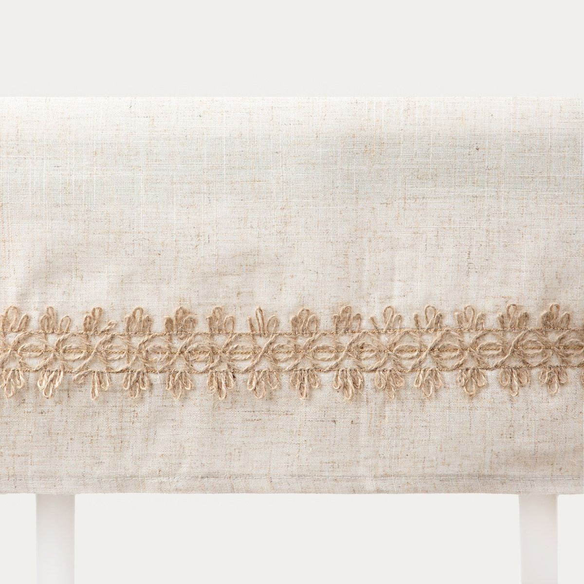 Obrus LINTILO z jutową aplikacją 130x180 cm