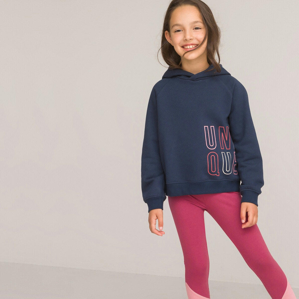 Sweat à capuche en molleton avec un print