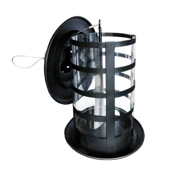 FUTTERSILO AUS METALL